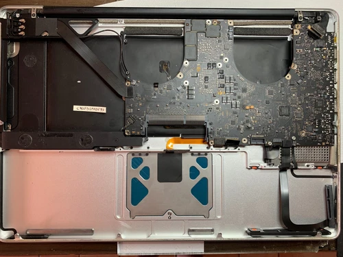 Mac Book Pro A1297 per ricambi, LCD funzionante.