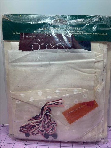 VINTAGE BUCILLA PATCHWORKS Applique Quilting Kit IF ONLY.... 17" x 12.5" - Picture 3 of 3