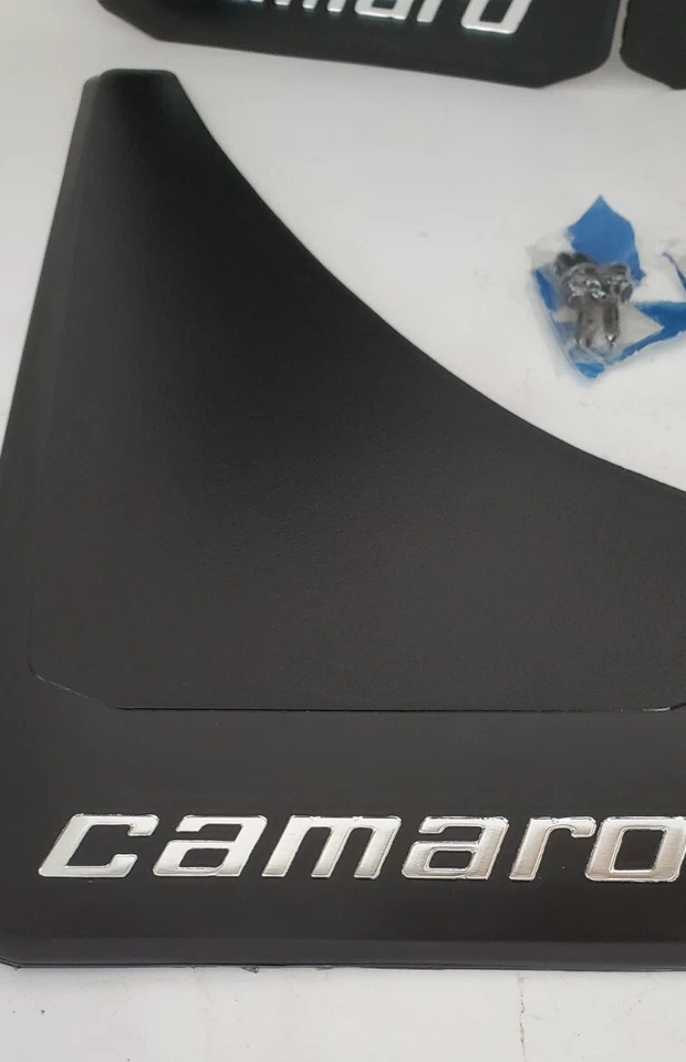 Protectores contra salpicaduras vintage Chevrolet Camaro Premier Powerflow hechos en los años 90 Foto 2 de 4