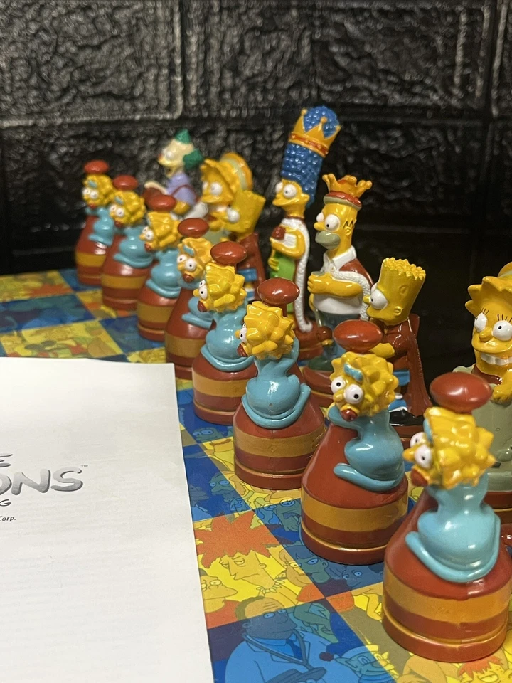 2001 The Simpsons Chess Set (By Cardinal) In Tin Box Complete Set - Image 4 of 4