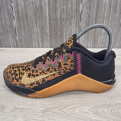 Nike Metcon 6 Damen-Crossfit-Turnschuhe Größe UK 4,5 FlyEase Cheetah Leopard 