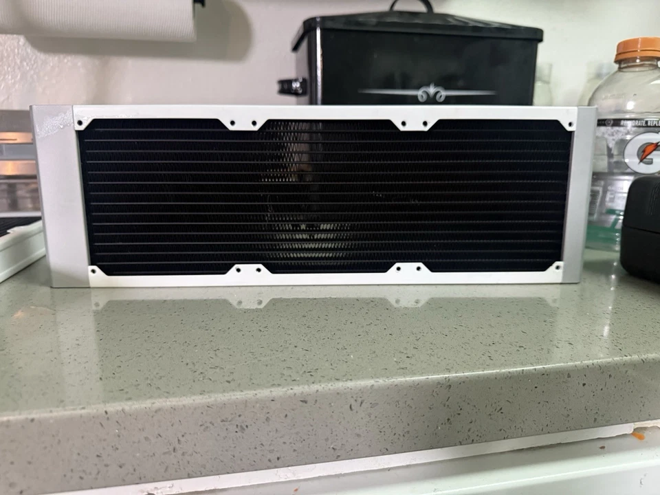 Radiador EKWB EKQuantum Superficie P420 Blanco G2U Foto 3 de 4