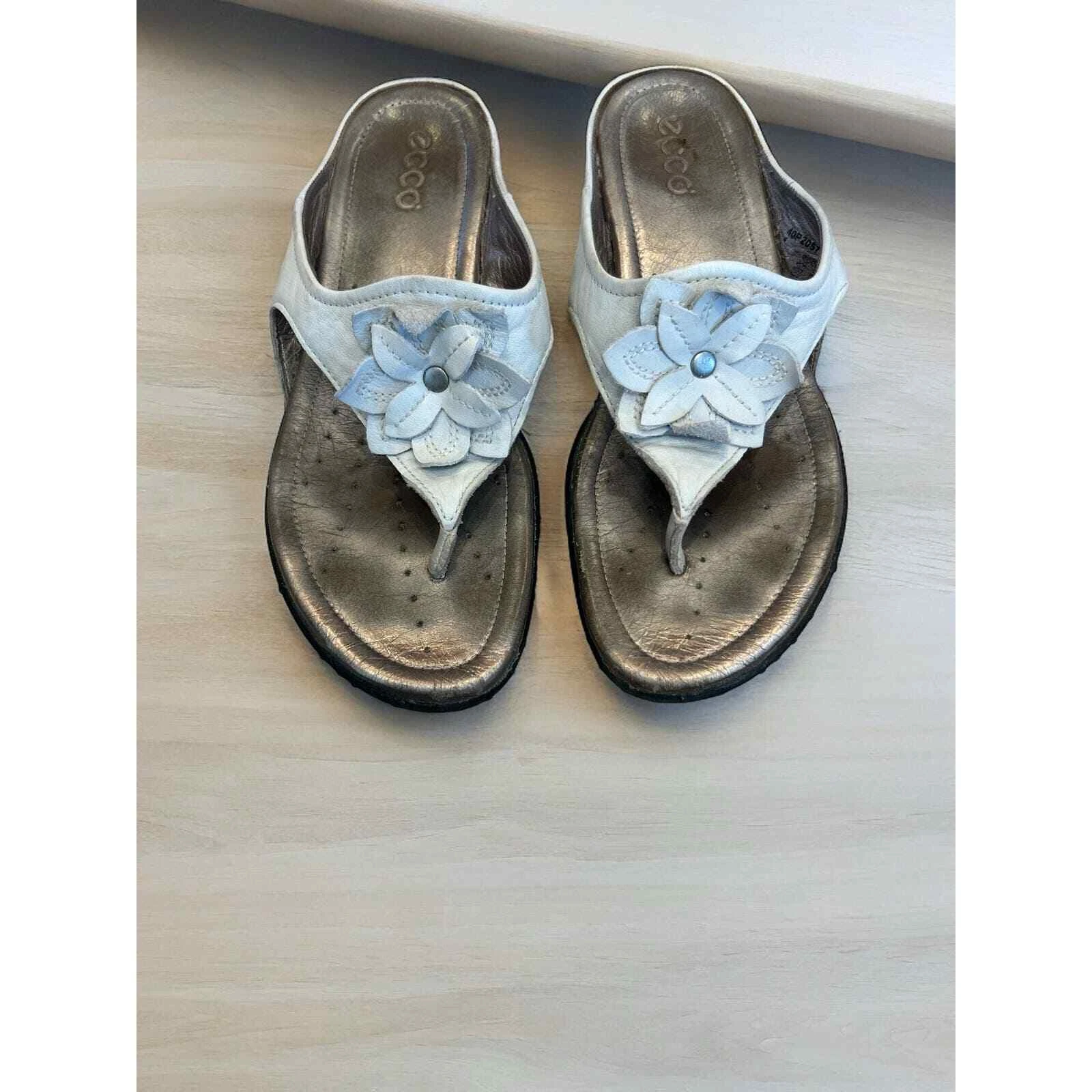 Sandali donna Ecco grigio chiaro fiore pelle perizoma scarpe basse US 9