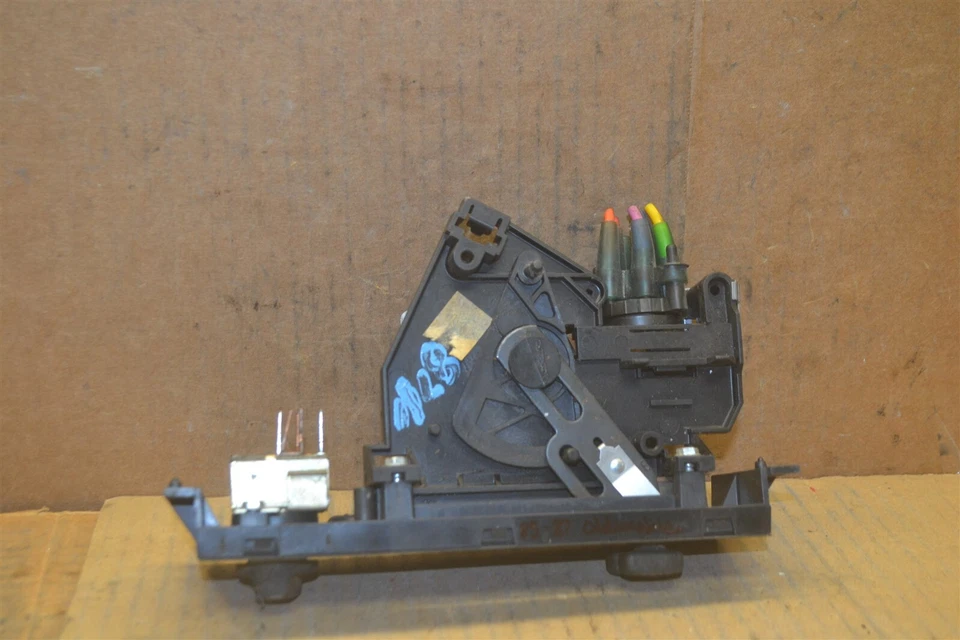 Oldsmobile Calais 1985 temperatura aire acondicionado clima 160385221 control 555-6f1 bx1 Foto 4 de 4