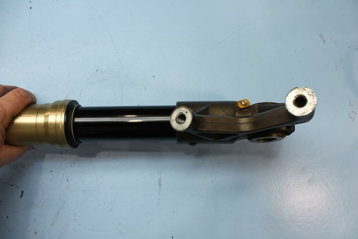 1043 06-07 KAWASAKI NINJA ZX10R RIGHT FRONT FORK SHOCK SUSPENSION