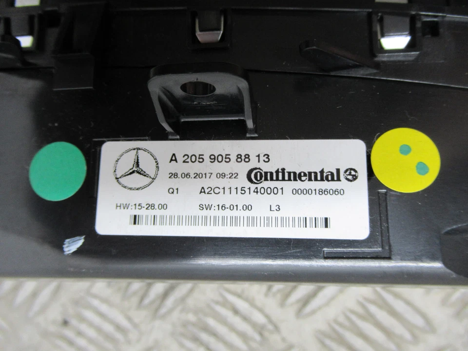 2017 MERCEDES C-CLASS C200 C205 AMG COUPE A/C HEATER CLIMATE CONTROLS REF19252 - Image 4 of 4