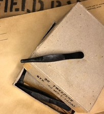 1  Pince à épiler Original US Army WW2