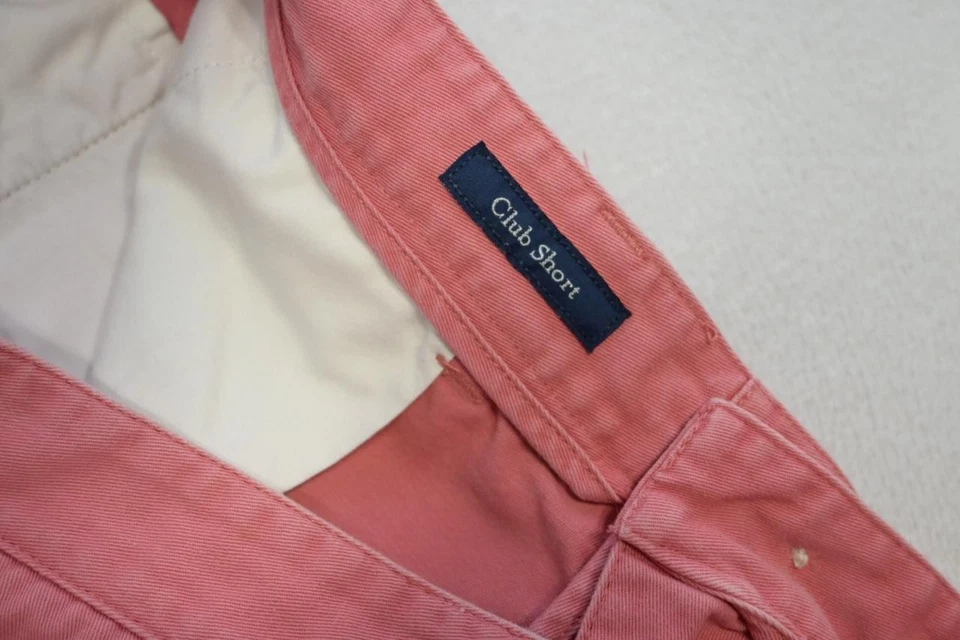 Shorts Vineyard Vines Club baleia liso cáqui chino rosa 9" INS masculino tamanho 36 - Imagem 4 de 4