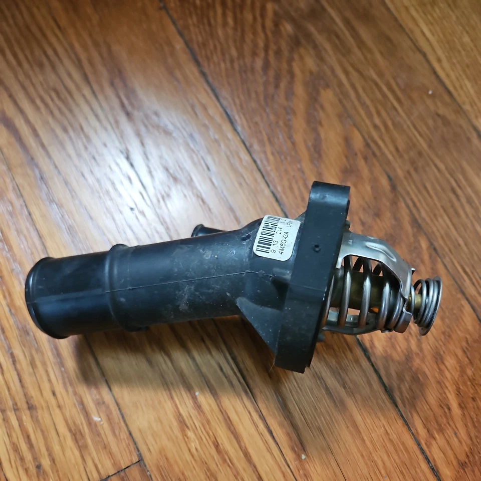 NEW GENUINE 2004 - 2009 MAZDA 3 2.0 L  & 2.3 L THERMOSTAT   - Image 2 of 4