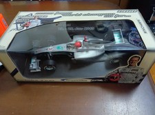 MINICHAMPS 1/18  F1 MERCEDES PETRONAS SHOWCAR SCHUMACHER 2010 311082