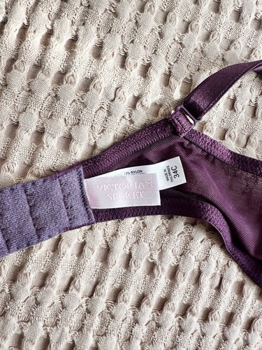 Vintage Victoria’s Secret 2003 Size 34C Purple Lace Balconette Bra Lingerie - Picture 5 of 6