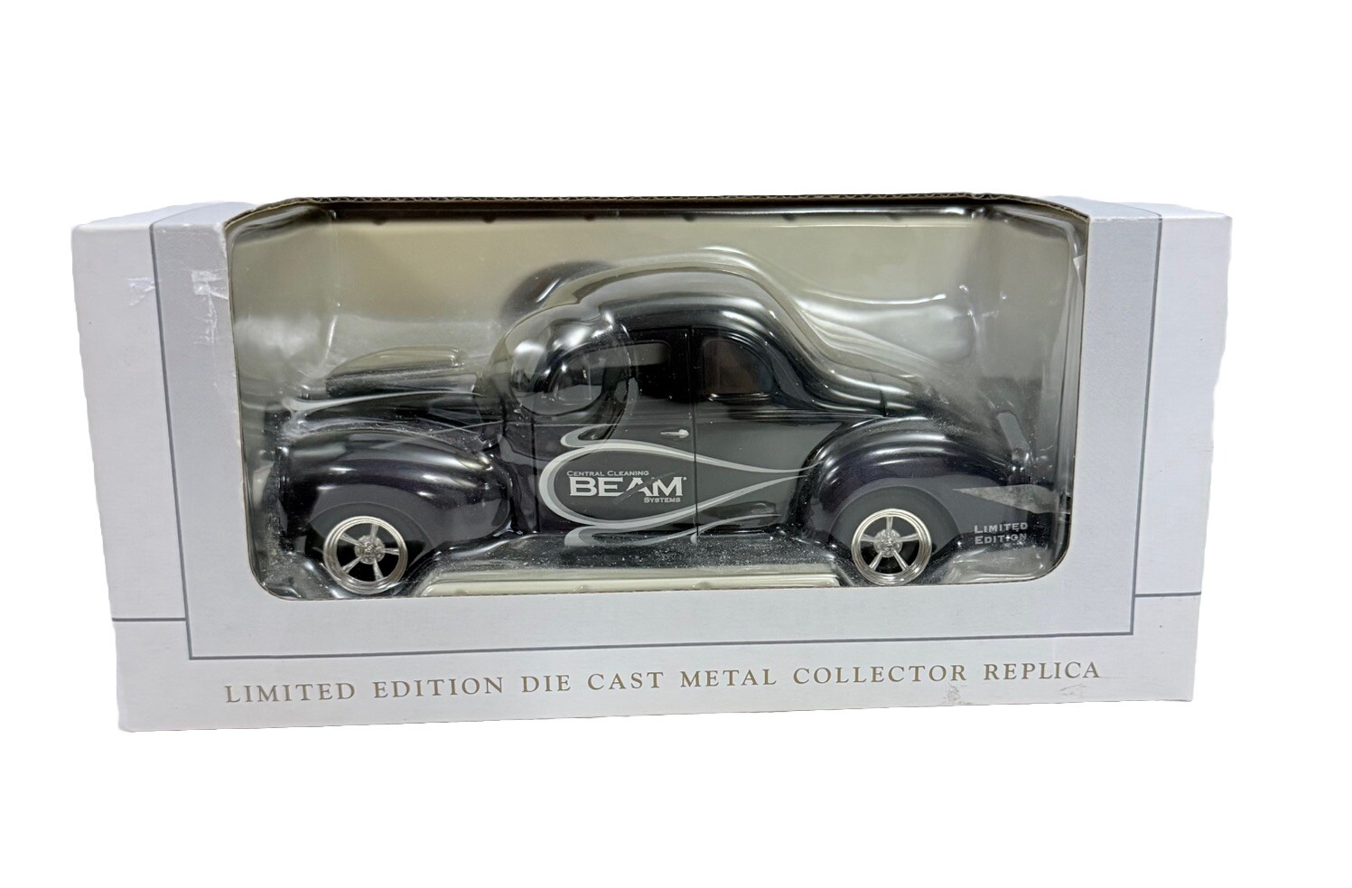 Vintage 1940 FORD Coupe  Beam Die Cast Metal Collector Replica Limited Edt. New