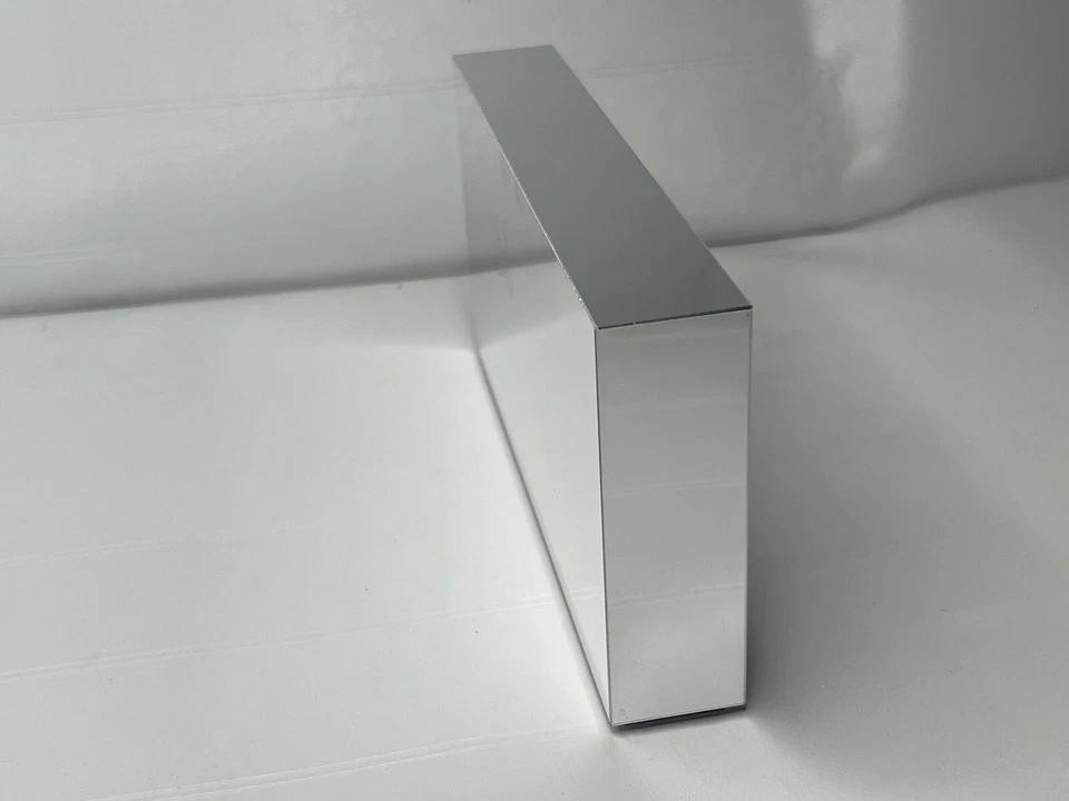 Nuevo Espejo de Exhibición SAINT LAURENT Soporte Institucional Micro Elementos Foto 3 de 4