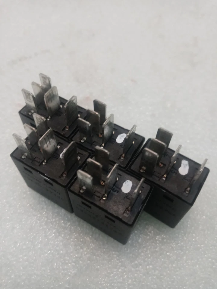 5x Relé Chrysler Dodge Jeep Grand Cherokee 4671168E 72472N Foto 3 de 4