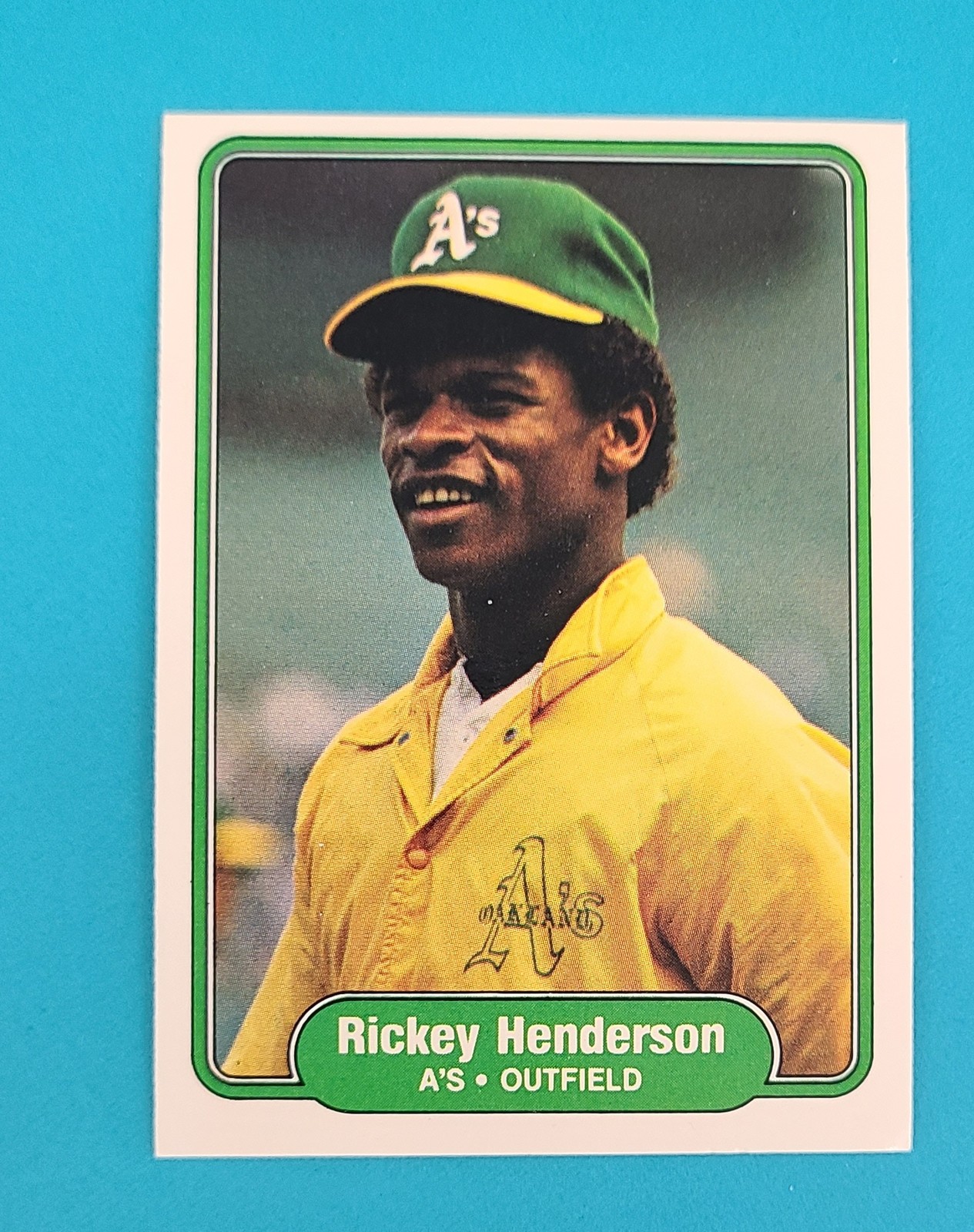 1982 Fleer #92 Rickey Henderson Oakland Athletics BASEBALL Card 4A