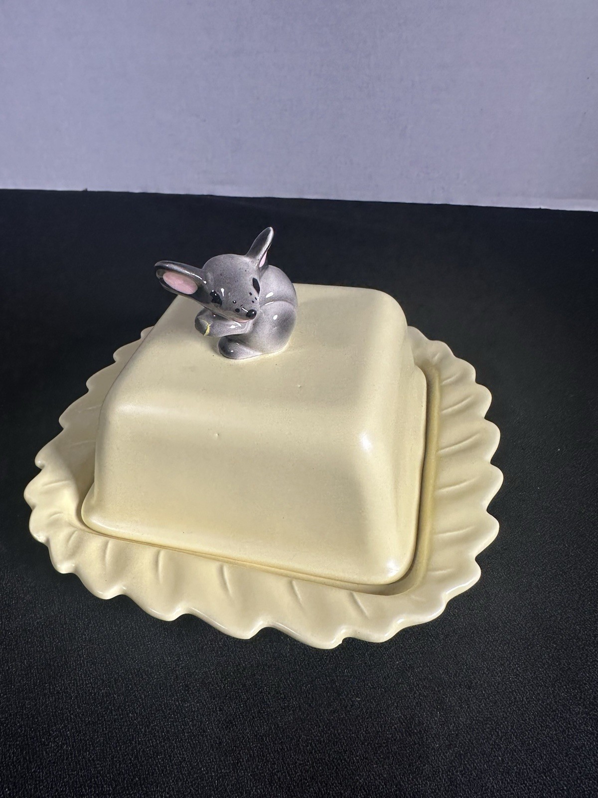Vintage Belmar Of California #655 Covered Cheese Dish With Mouse HTF EUC