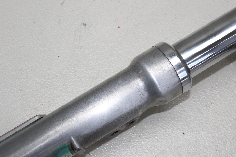 07-10 HARLEY-DAVIDSON V-ROD VRSCAW HORQUILLAS DELANTERAS JUEGO SUSPENSIÓN AMORTIGUADOR PAR Foto 3 de 4