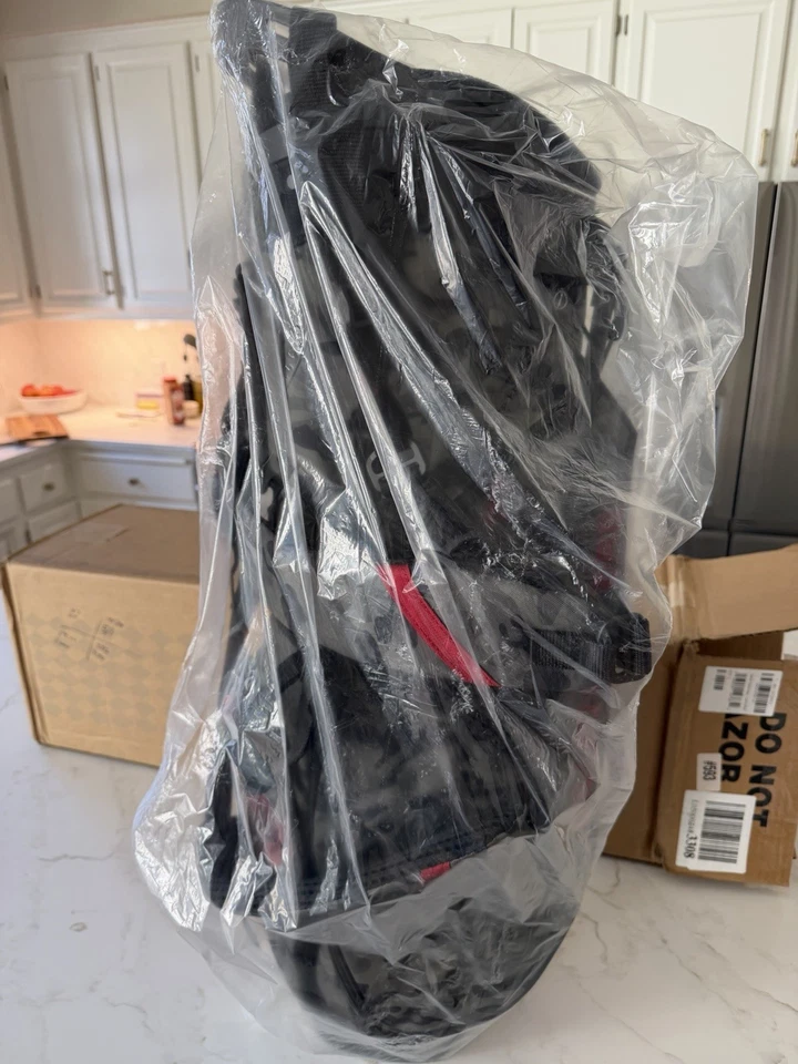 Scotty Cameron - Junior Camo Stand Bag 33" tall - Brand New - Image 4 of 4