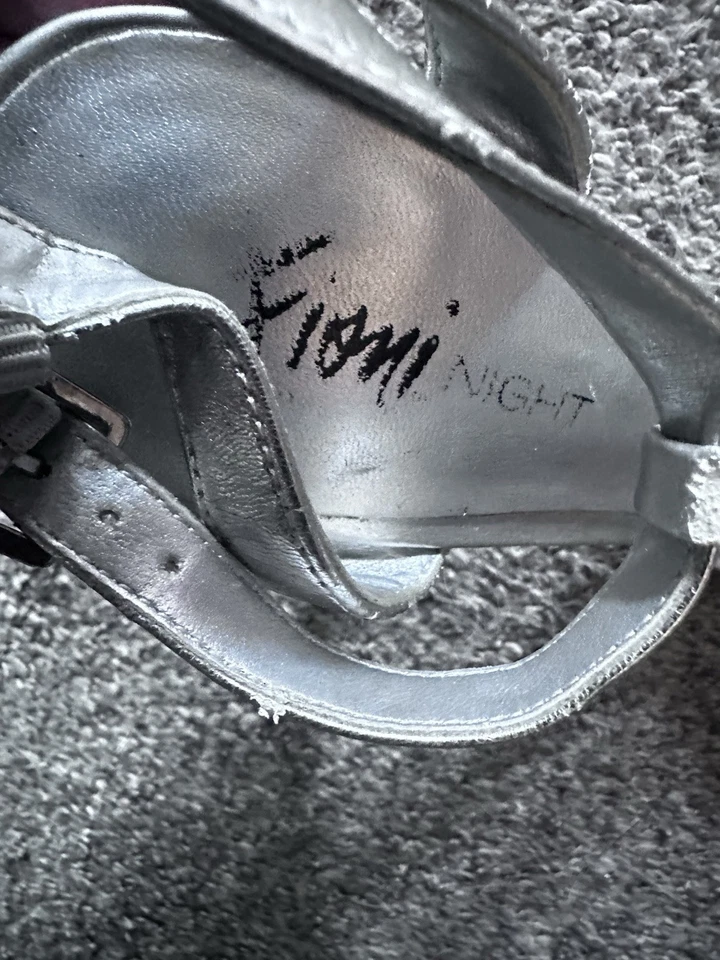 Fioni Night Women’s Silver Ankle Strap Kitten Heels, Open Toe Sz 8 - Image 2 of 4