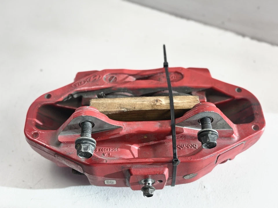 2018-2023 KIA STINGER FRONT LEFT DRIVER SIDE BRAKE CALIPER OEM - Image 4 of 4