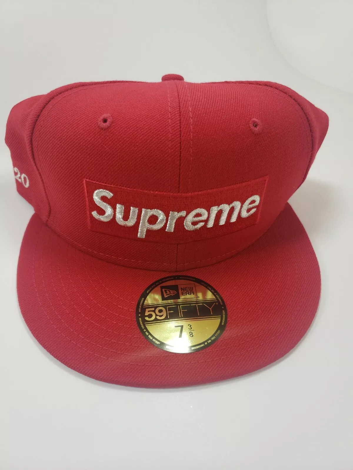 Logo boîte suprême New Era 7 3/8 1 M$ métallisé SS20H21