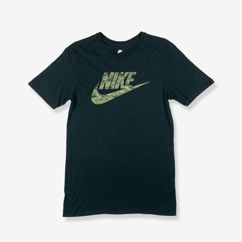 Vintage NIKE Camo Logo Graphic T-Shirt 