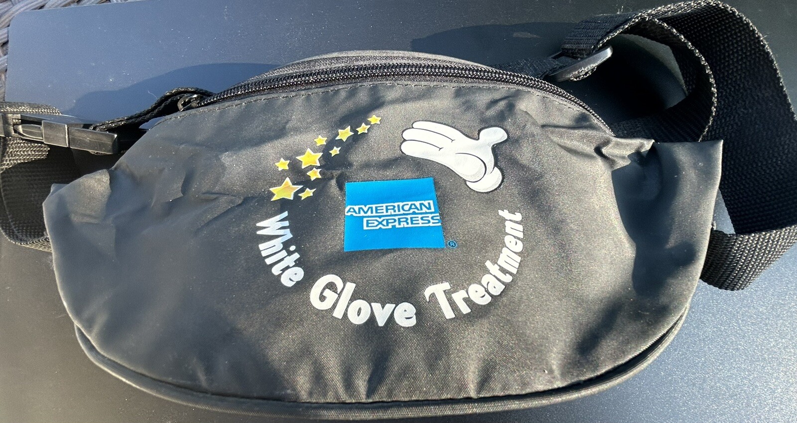 Riñonera American Express Disney Guante Blanco Tratamiento Estrellas Mickey Negro NUEVO