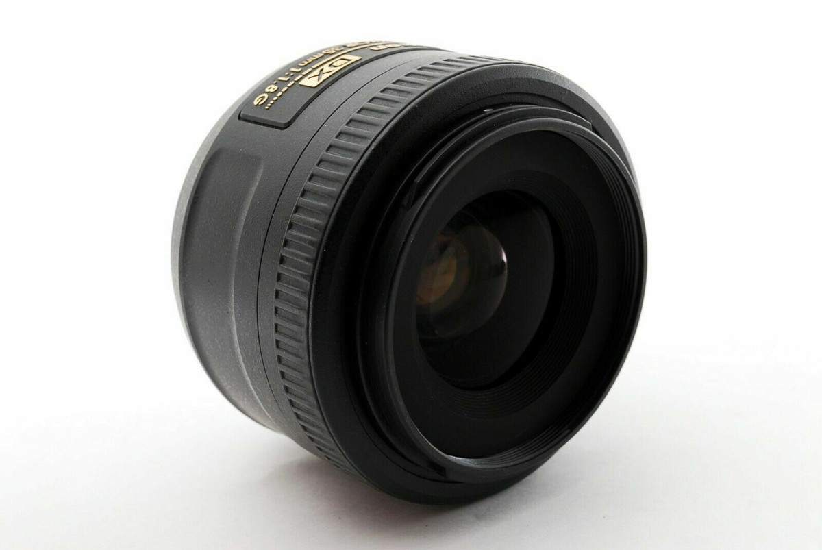 Nikon AF-S DX NIKKOR 35mm f/1.8G Lens f. Digital SLR camera mint
