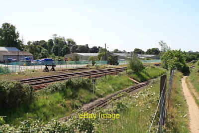 Foto 12x8 Eisenbahnen nähern sich Wroxham Hoveton Links ist der Standard c2011