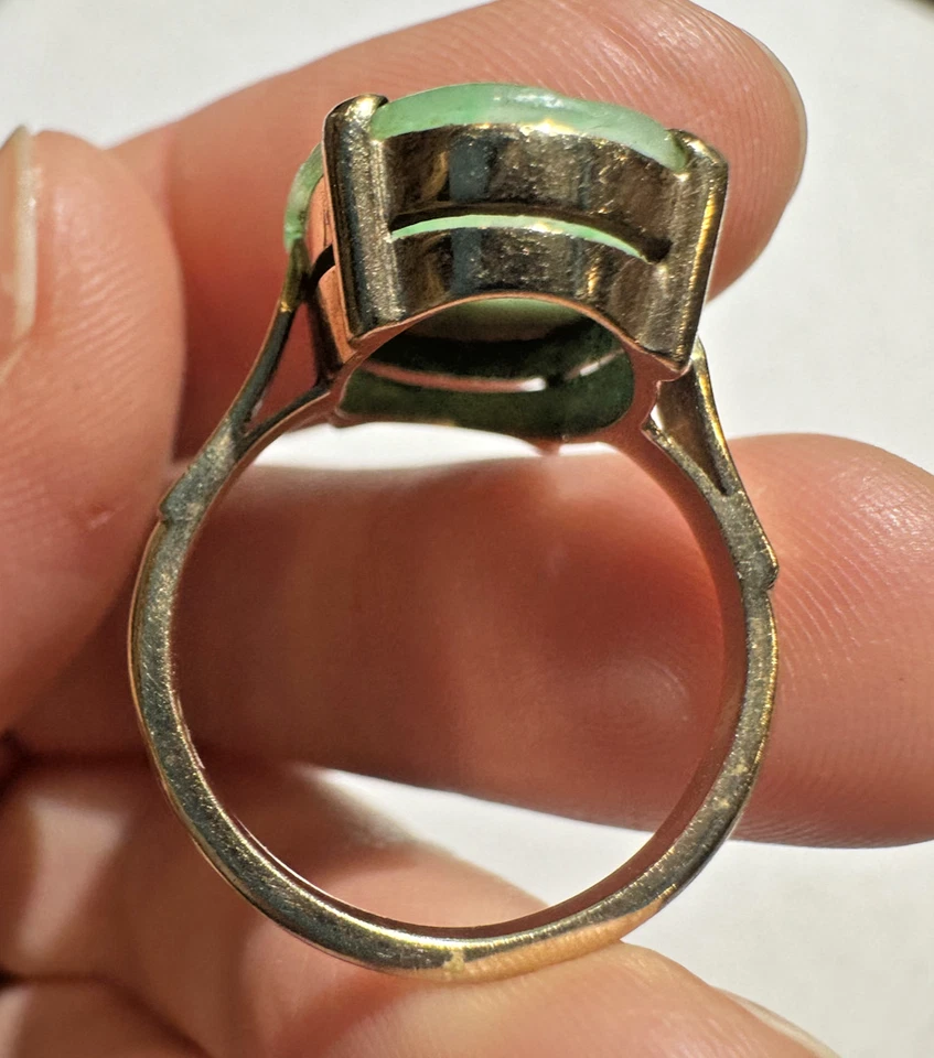 9k Oro Ovale Intagliato Verde Giadeite Giada Frutta Pesca Misura 6.5 Anello - Immagine 4 di 4
