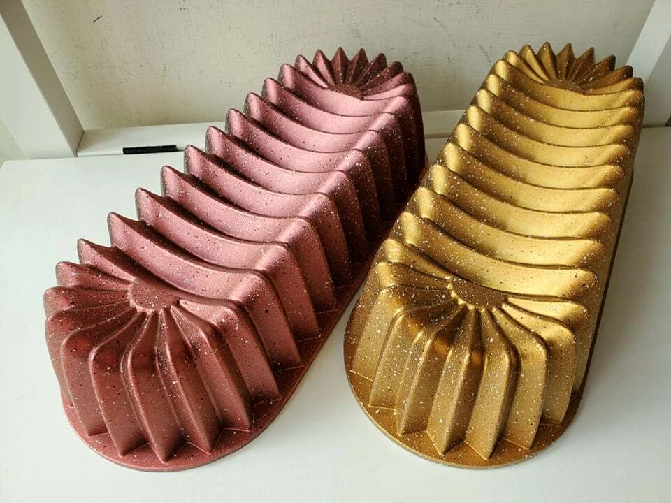 lot of 2 Amboss cast aluminum loaf pan / huge size/