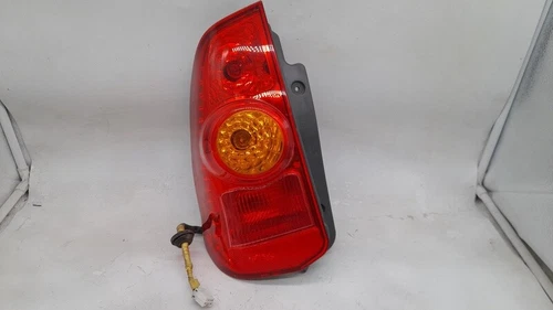 MR913173 Piloto Trasero Izquierdo para MITSUBISHI SPACE STAR (DG0) * 1123294 - Picture 1 of 3