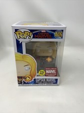FUNKO POP 446 CAPTAIN MARVEL Vinyl Figure Marvel Collector Corps Exclusive GLOWS