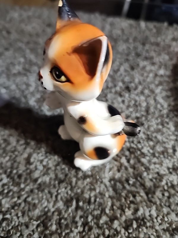 Porcelain 3 1/2 Inch Tall Calico Cat Figure Made In Japan