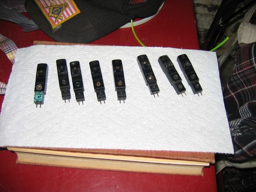 SEEBURG PICKERING CARTRIDGES NEED REBUILT PARTS OR REPAIR $25 EACH......