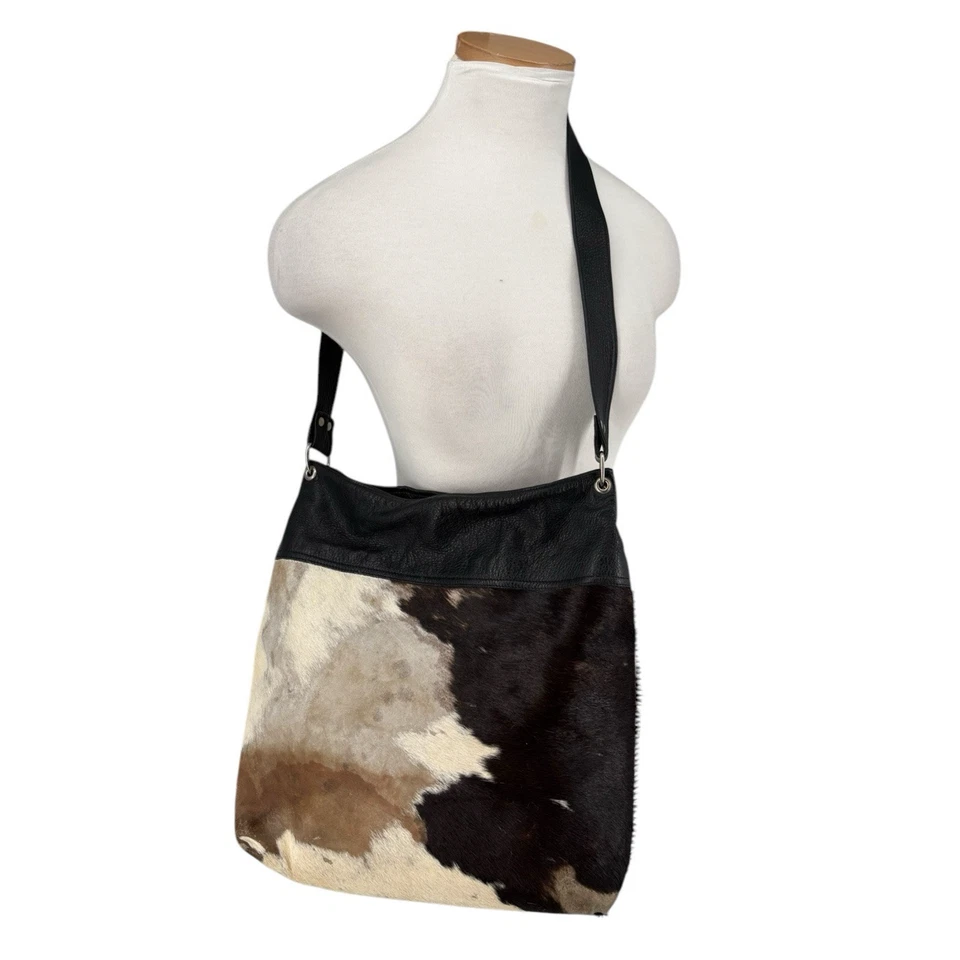 Bandolera grande bohemia vintage de cuero de vaca occidental pelo de becerro Foto 4 de 4