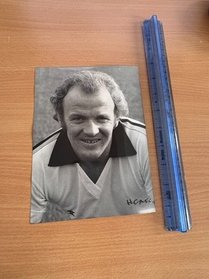 Ein Original Vintage TV Times Werbedruck von Billy Bremner (Fußballspieler).