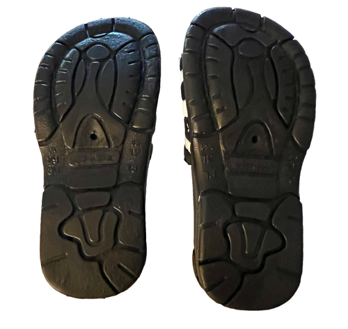 GK SPORTS SANDALS "DANCE" CHILD SIZE 12/13 BLACK & WHITE W/ PULL-OVER STRAP - Picture 3 of 4