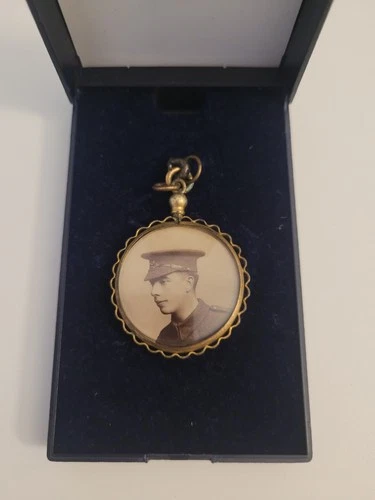 Antique WW1 Military Sweetheart Locket Pendant Photographed Soldier