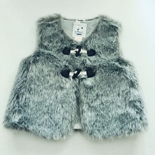 Youth Girl's Faux Fur Gray Vest Gymboree Top Shirt Silver Lined Size M 7/8