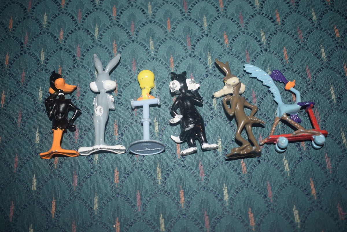Vintage 1974 Looney Tunes All Stars Die Cast Metal Figurines