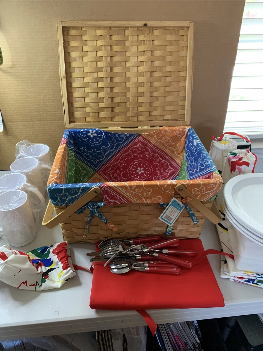 Vintage Picnic Basket Target Full 4Plates 4Cups 2Wine Glasses