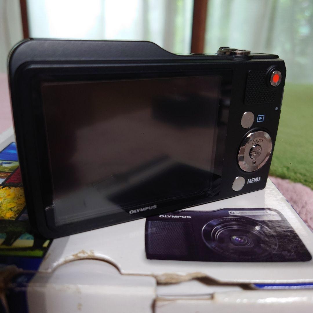 Olympus VG 170 Black Digital Camera 14MP 5x Zoom Compact