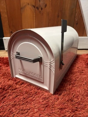 Gibraltar Wyngate WHITE Locking Mailbox Large Capacity w/ Box Unused WM16KW01 - Image 1 of 4