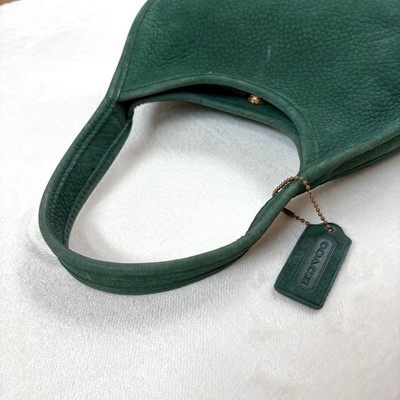 送料無料即納 OLD COACH NUBAC GREEN ERGO w/charm 【公式通販】