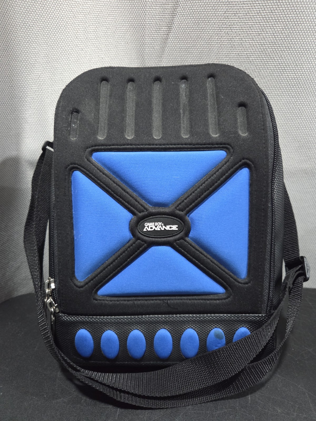 Nintendo Game Boy Advance Blue Black Padded Nylon Zippered Carrying Case