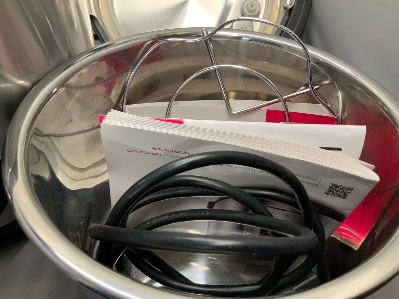 Instapot Duo Mini 7 in 1 Multi Use Electric Programmable Pressure Cooker 6 Quart