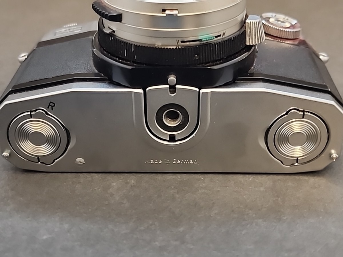 Zeiss Ikon Contaflex Synchro-Compur 2.8/50 SLR 35 mm With Zeiss Ikon Contaflex Synchro-Compur 2.8/50 SLR 35 mm With