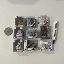 Lot of 10 Zuru Star Wars Mini Brands – Gold BB-8, Falcon, Rey, Chewbacca 