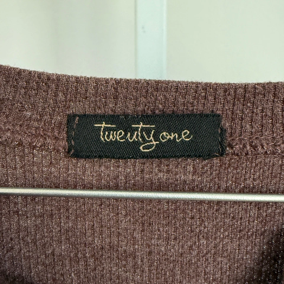 Top Henley Twenty One marrón manga larga tejido acanalado informal talla S Foto 4 de 4